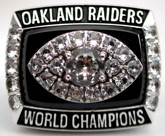 1977-Oakland-Raiders-Super-Bowl-Ring-9477-67551